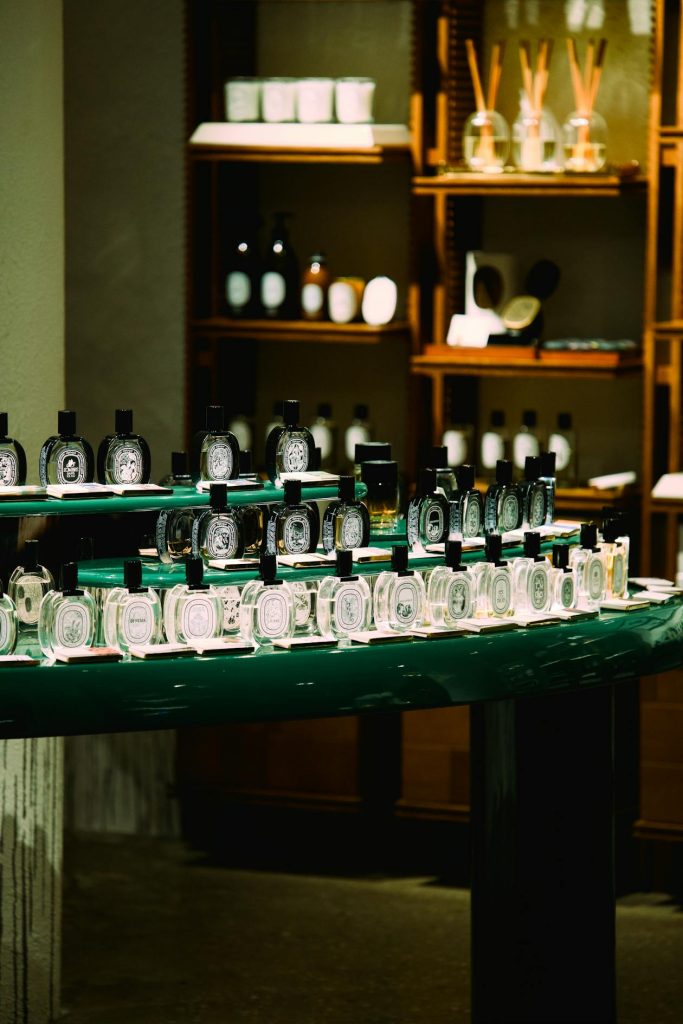 perfume wholesale vs private label - hero